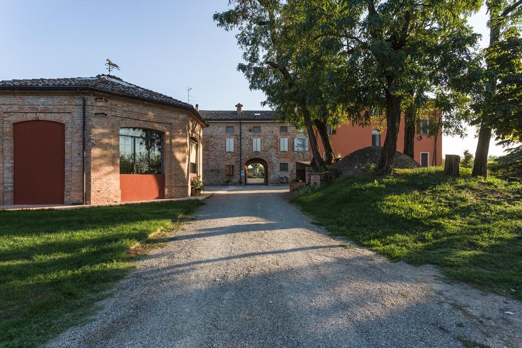 Agriturismo Battibue Fiorenzuola dʼArda Exterior foto