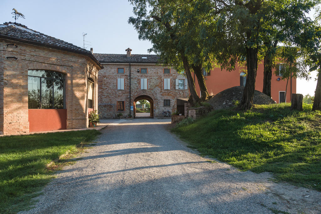 Agriturismo Battibue Fiorenzuola dʼArda Exterior foto